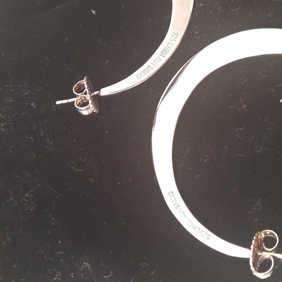 Womens vintage RLM sterling hammered hoops - Picture 4 of 4